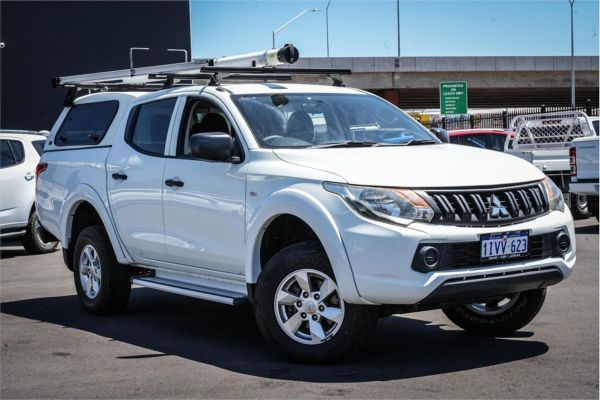 2017 Mitsubishi Triton GLX+ MQ 4X4 image