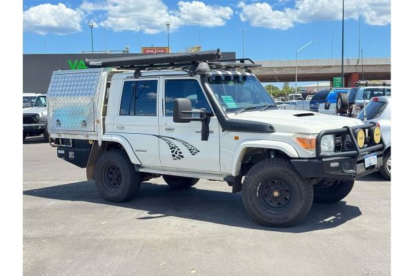 2010 Toyota Landcruiser Workmate VDJ76R image