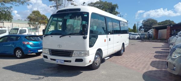 2010 Toyota Coaster 14 seats Wheelchair bus auto image