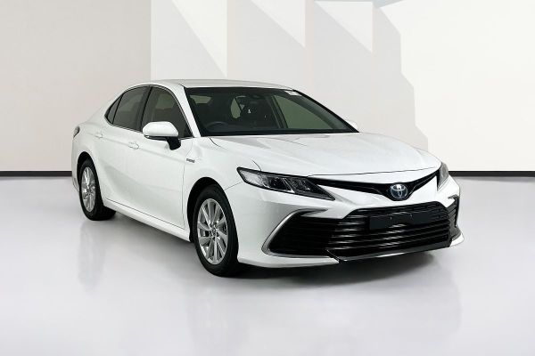 2022 Toyota CAMRY ASCENT HYBRID AXHV70R image