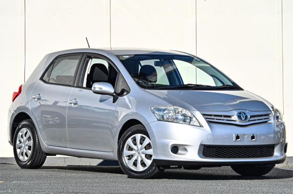 2010 Toyota Corolla Hatchback ZRE152R MY11 Ascent image