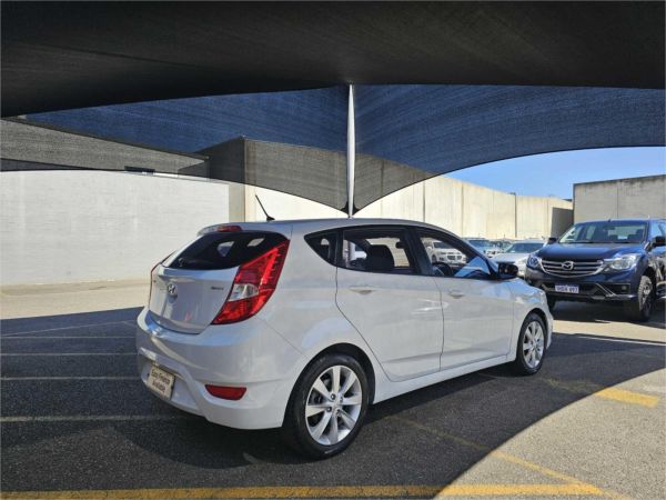 2018 Hyundai Accent Hatchback RB6 MY18 Sport image