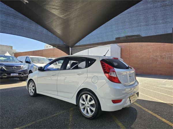 2018 Hyundai Accent Hatchback RB6 MY18 Sport image