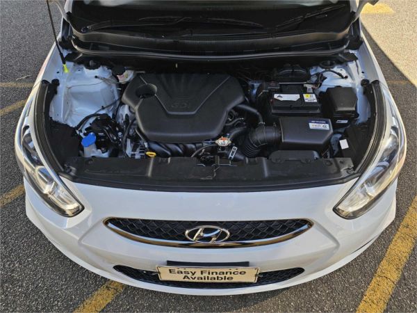 2018 Hyundai Accent Hatchback RB6 MY18 Sport image