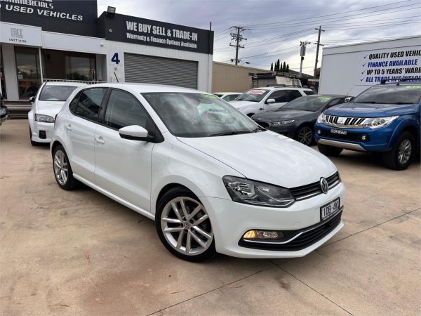 2015 VOLKSWAGEN POLO 5D HATCHBACK 6R MY15 81 TSI COMFORTLINE image