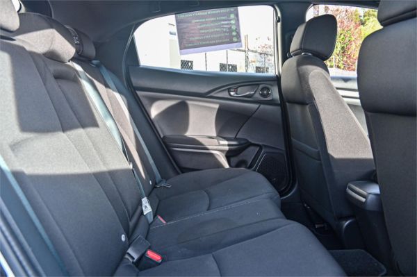 2017 Honda Civic Hatchback 10th Gen MY17 VTi image