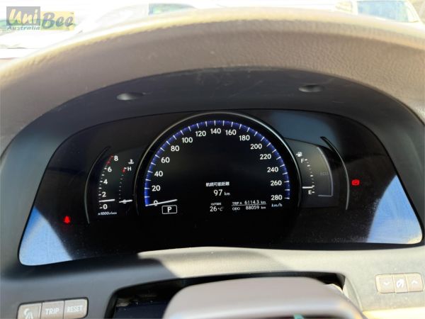 2010 Lexus LS460 Sedan USF45 4WD image