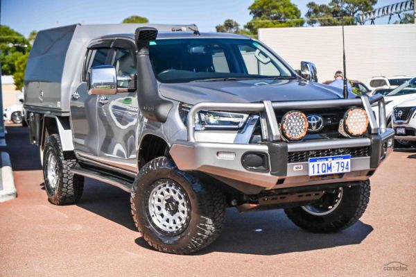 2020 Toyota Hilux SR5 Auto 4x4 Double Cab image