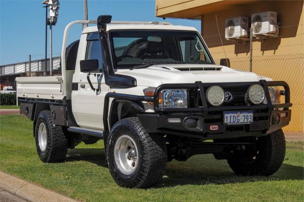 2019 TOYOTA LANDCRUISER C/CHAS VDJ79R MY18 WORKMATE (4x4) image