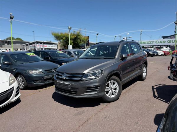 2011 VOLKSWAGEN TIGUAN 4D WAGON 5NC MY11 125 TSI image