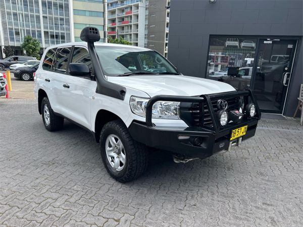 2021 TOYOTA LANDCRUISER 4D WAGON VDJ200R LC200 GX (4x4) image