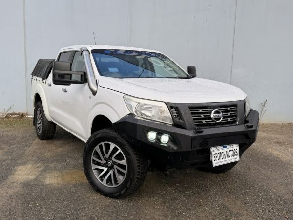 2015 Nissan Navara NP300 D23 RX (4x4) White 6 Speed Manual Double Cab Utility image