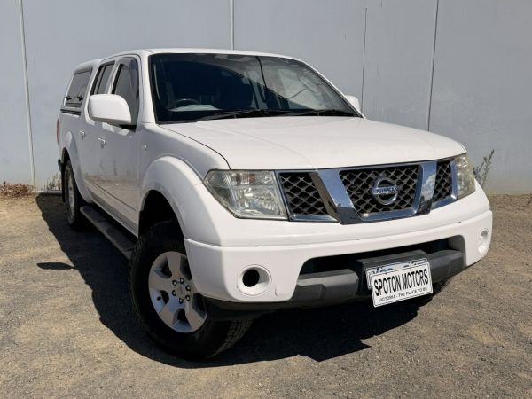 2010 Nissan Navara D40 ST (4x4) White 6 Speed Manual Dual Cab Pick-up image