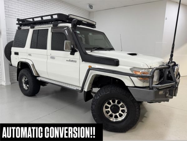 2011 TOYOTA LANDCRUISER 4D WAGON VDJ76R 09 UPGRADE GXL (4x4) image