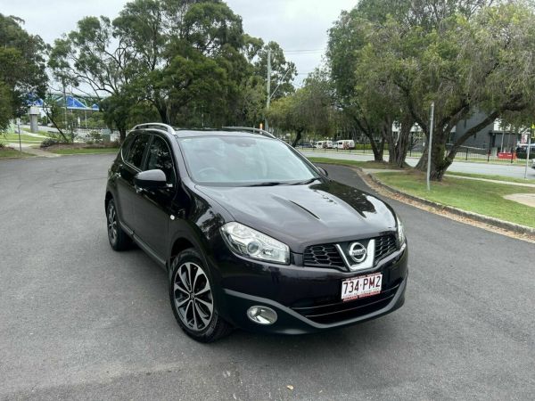 2012 Nissan Dualis J10 Series II MY2010 ST Hatch X-tronic 2WD Purple 6 Speed Constant Variable image