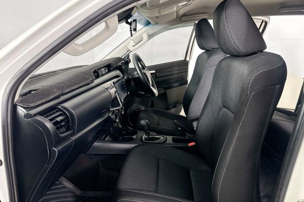 2024 Toyota Hilux GUN126R SR image
