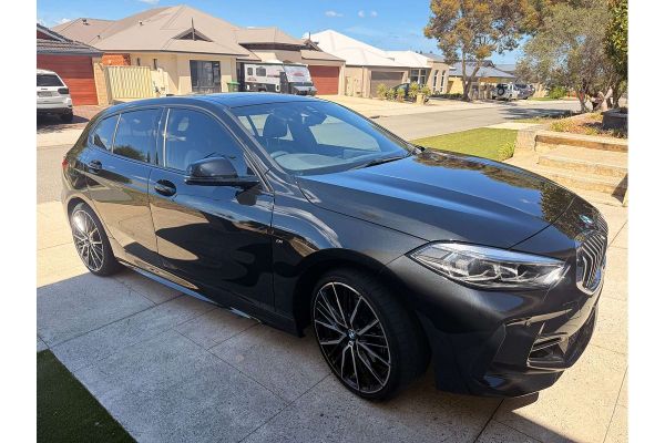 2024 BMW 1 Series 118i M Sport F40 image