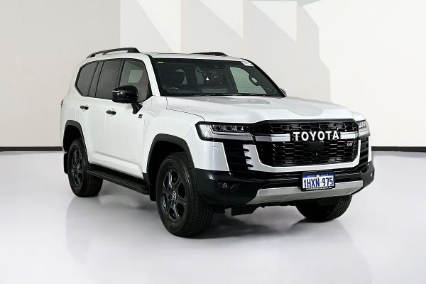 2023 Toyota LANDCRUISER LC300 GR-S (4x4) FJA300R image
