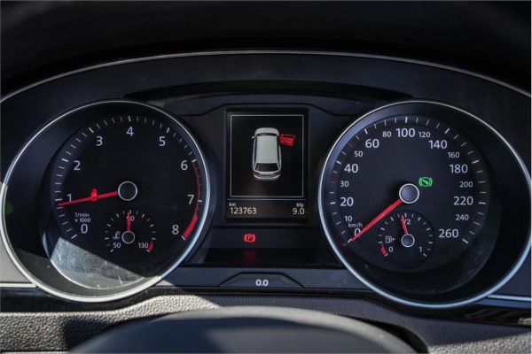 2021 Volkswagen Passat B8 R-Line image