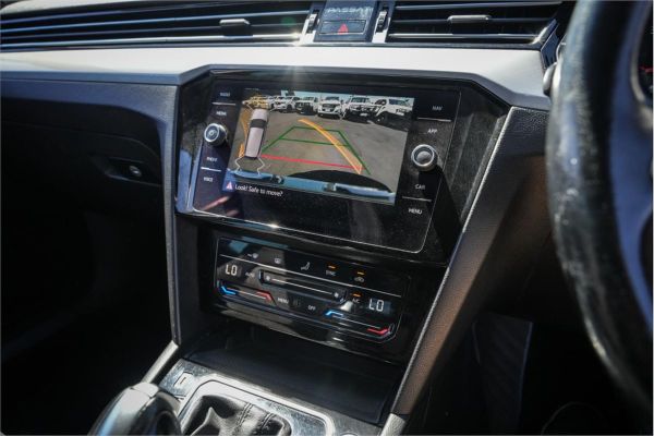 2021 Volkswagen Passat B8 R-Line image