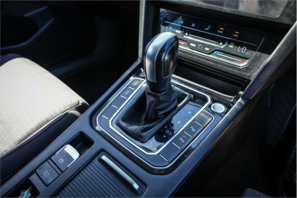 2021 Volkswagen Passat B8 R-Line image