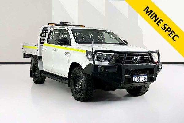 2023 Toyota HILUX SR (4x4) STEEL WHEELS GUN126R 4X4 image