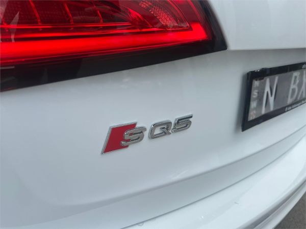 2014 Audi SQ5 Wagon 8R MY14 TDI image