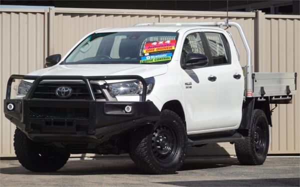 2022 TOYOTA HILUX DOUBLE C/CHAS GUN126R SR (4x4) image