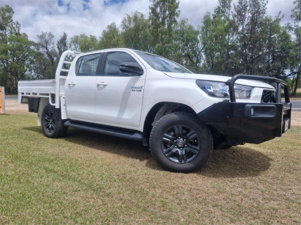 2024 TOYOTA HILUX DOUBLE C/CHAS GUN126R SR 48V (4x4) image