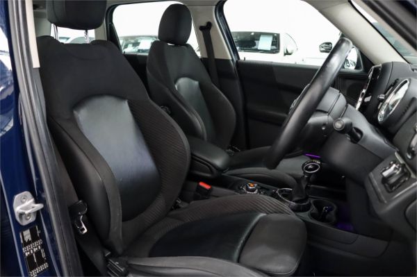 2017 MINI Countryman Wagon F60 Cooper image