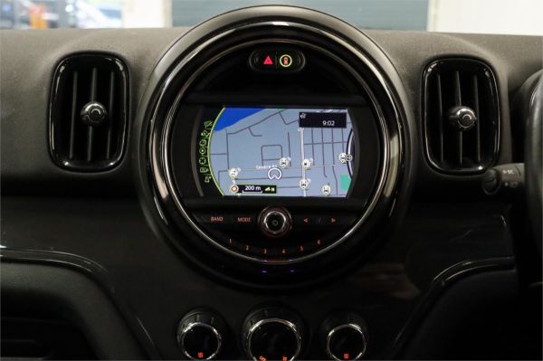 2017 MINI Countryman Wagon F60 Cooper image