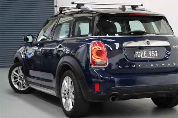 2017 MINI Countryman Wagon F60 Cooper image