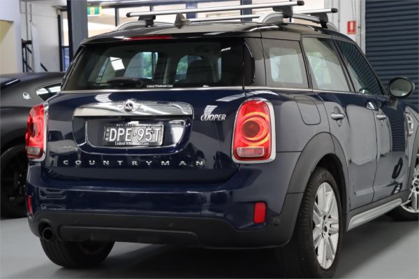 2017 MINI Countryman Wagon F60 Cooper image