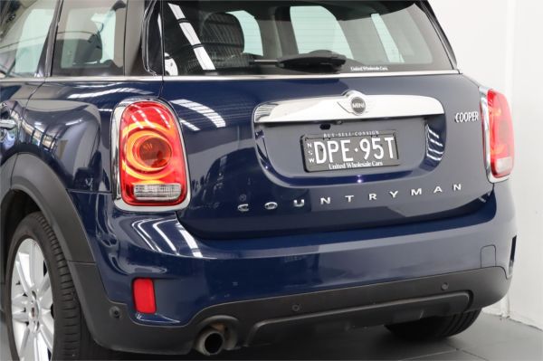 2017 MINI Countryman Wagon F60 Cooper image