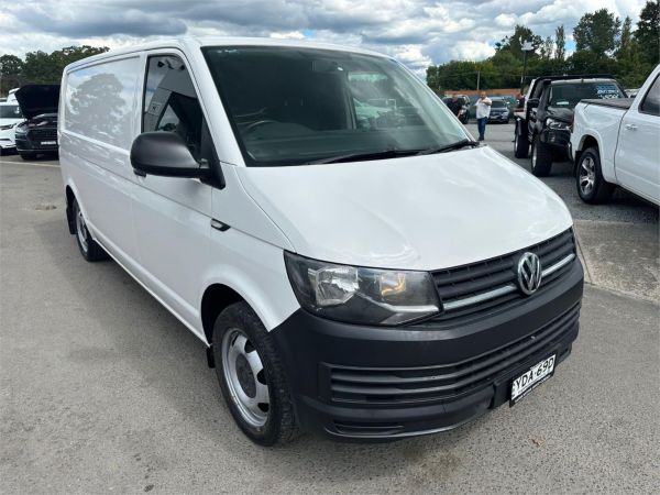 2015 Volkswagen Transporter Van T6 MY16 TDI400 image
