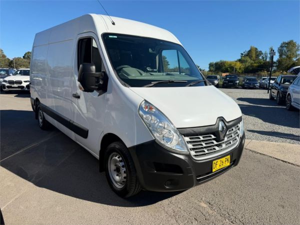 2015 Renault Master Van X62 image