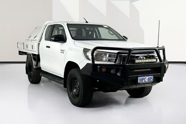 2019 Toyota HILUX SR (4x4) GUN126R MY19 4X4 image