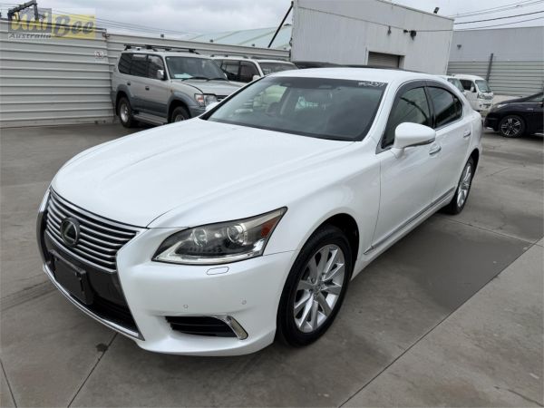 2013 Lexus LS460 Sedan USF45 AWD image