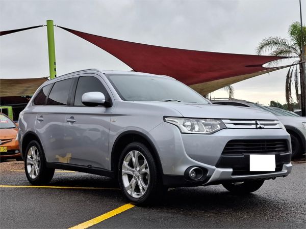 2014 Mitsubishi Outlander Wagon ZJ MY14.5 ES image