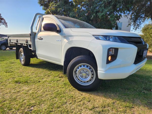 2020 MITSUBISHI TRITON C/CHAS MR MY20 GLX image
