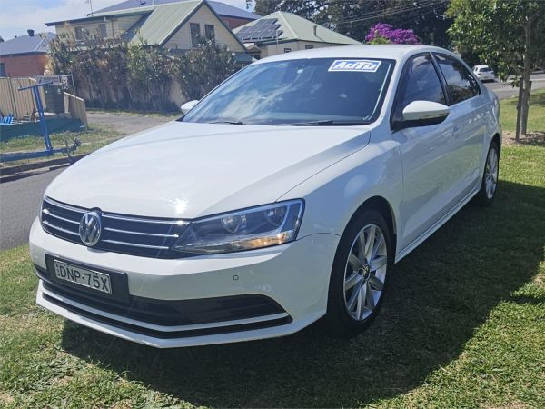 2017 VOLKSWAGEN JETTA 4D SEDAN 1KM MY17 118 TSI COMFORTLINE image