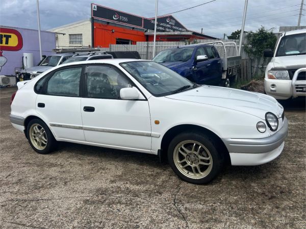 1999 TOYOTA COROLLA 5D LIFTBACK AE112R CONQUEST SECA image