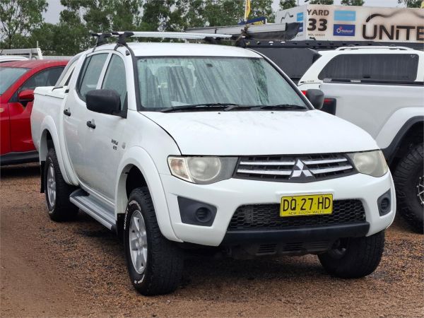 2012 MITSUBISHI TRITON DOUBLE CAB UTILITY MN MY12 GLX (4x4) image