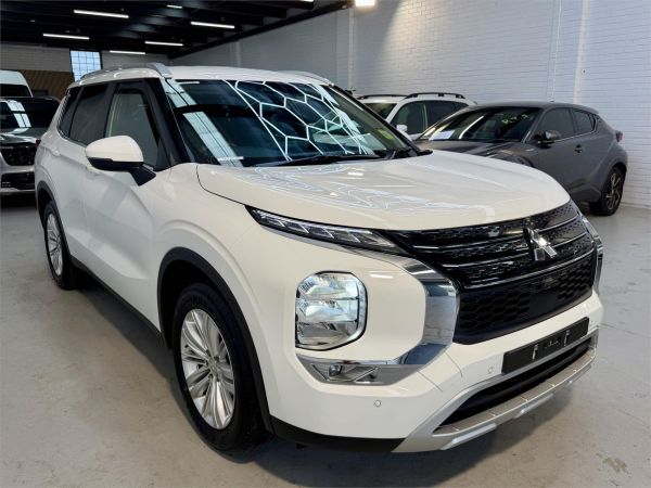 2025 Mitsubishi Outlander Wagon ZM MY24 LS image