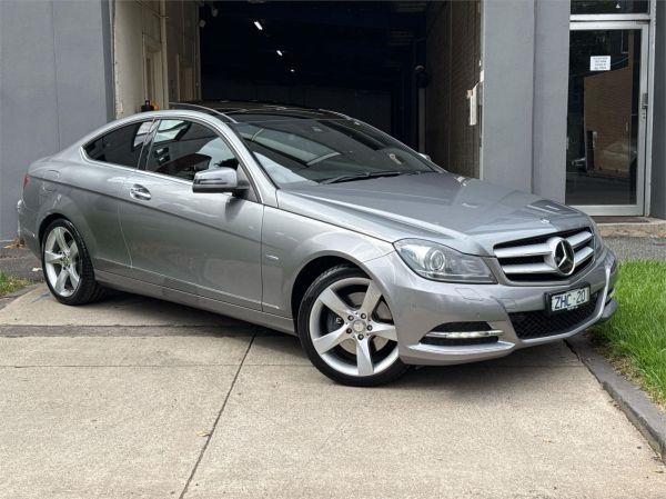 2011 Mercedes-Benz C-Class Coupe C204 C350 BlueEFFICIENCY image