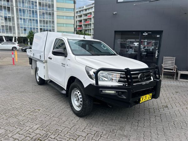 2019 TOYOTA HILUX C/CHAS GUN126R MY19 UPGRADE SR (4x4) image