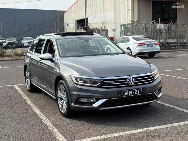 2016 Volkswagen Passat 140TDI Alltrack B8 Auto 4MOTION MY16 image