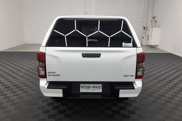 2021 Isuzu D-MAX SX High Ride Rear Wheel Drive image
