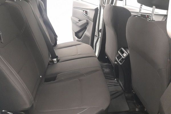 2021 Isuzu D-MAX SX High Ride Rear Wheel Drive image