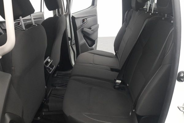 2021 Isuzu D-MAX SX High Ride Rear Wheel Drive image